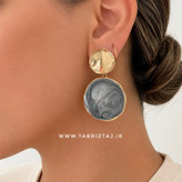 گوشواره میناکاری مدل میخی رنگ دلفینی طلایی طرح ماربل