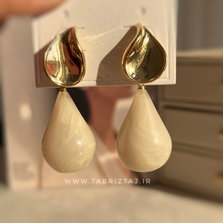 گوشواره آویز اشکی در رنگبندی؛ ترکیبی از ظرافت و جذابیت